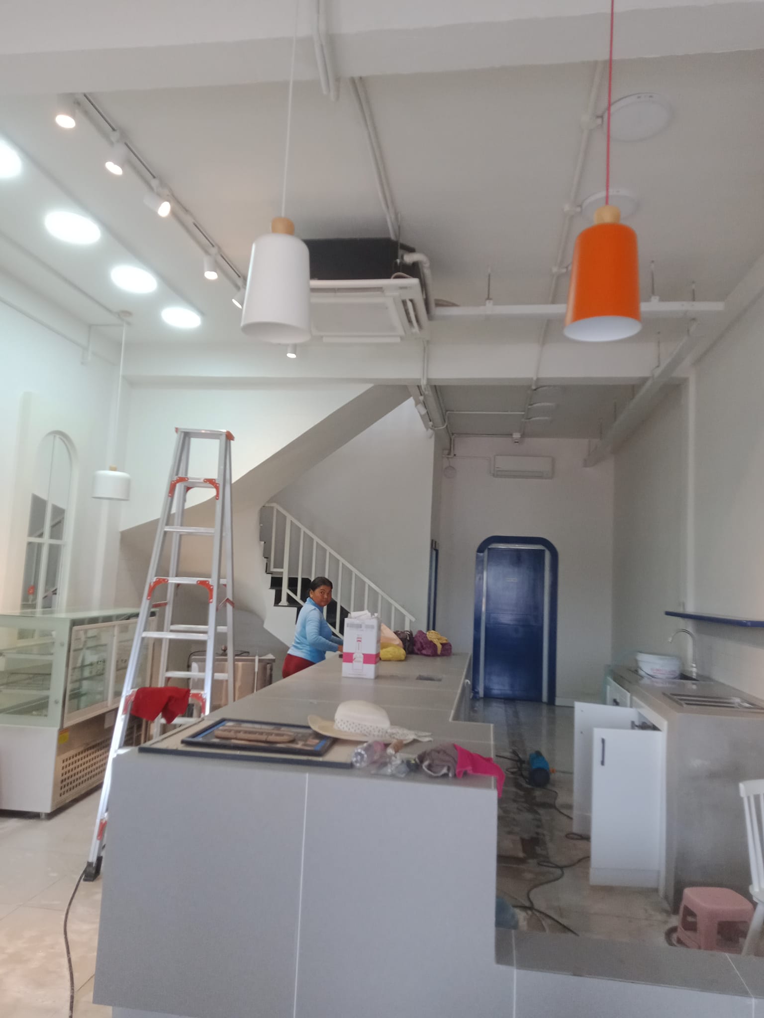 ក្រុមហ៊ុនសម្អាតផ្ទះ និង អាគារ