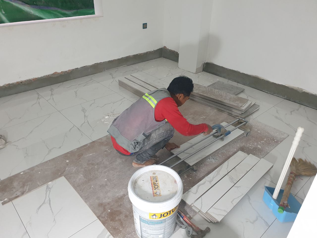 ជាងជួសជុលផ្ទះ