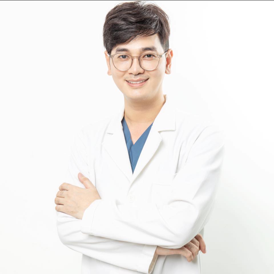 DR Danak Plastic Surgery